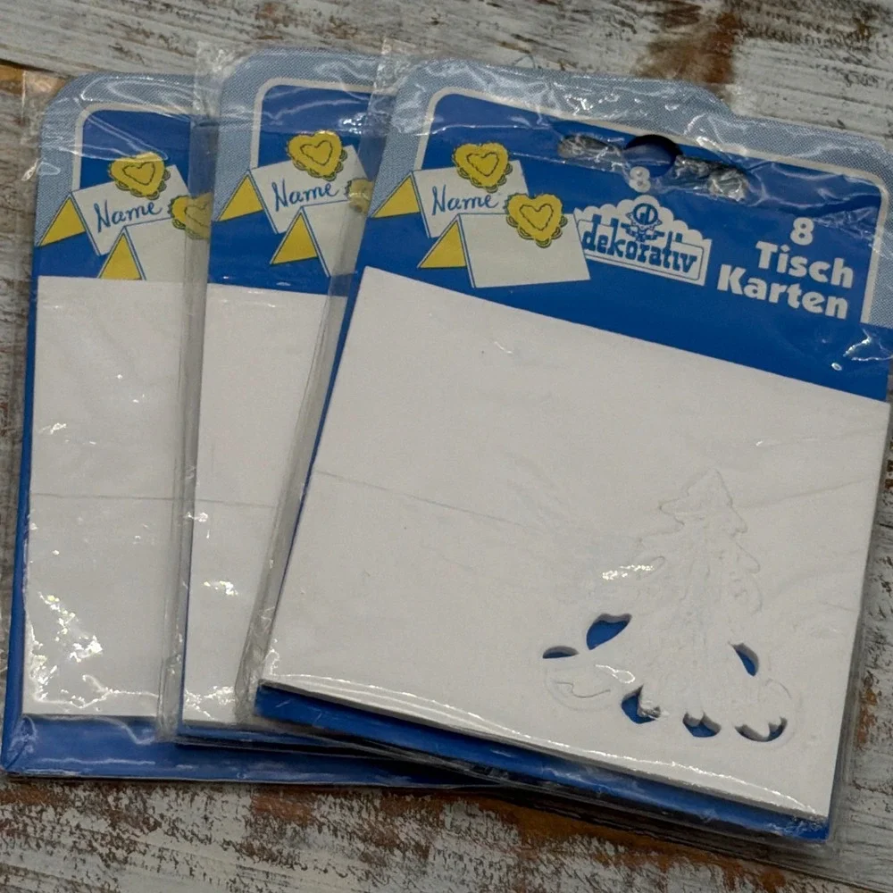 Dekorativ Christmas Tree Place Cards White Embossed 3 Packs 24 Total 5087